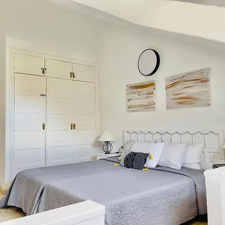 Parque Santiago, Playa De Americas With Parking *